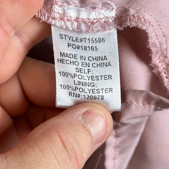 Entro large vneck pink/ gold 21 p2p 27” length shear sleeves preowned - Picture 5 of 7